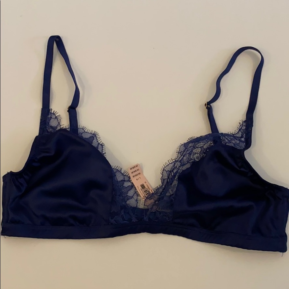 Victoria’s Secret satin and lace bralette size L